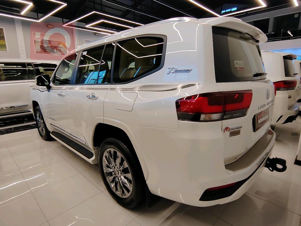 تويوتا لاندكروزر